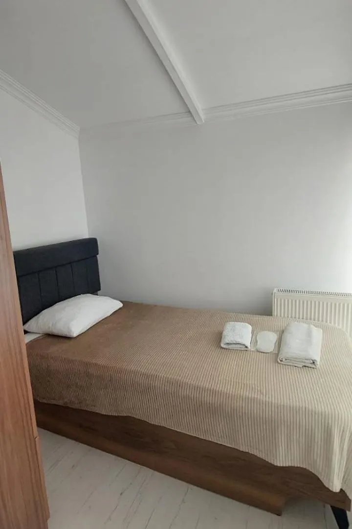 Koepruebasi Aile Apart Antalya Apartman